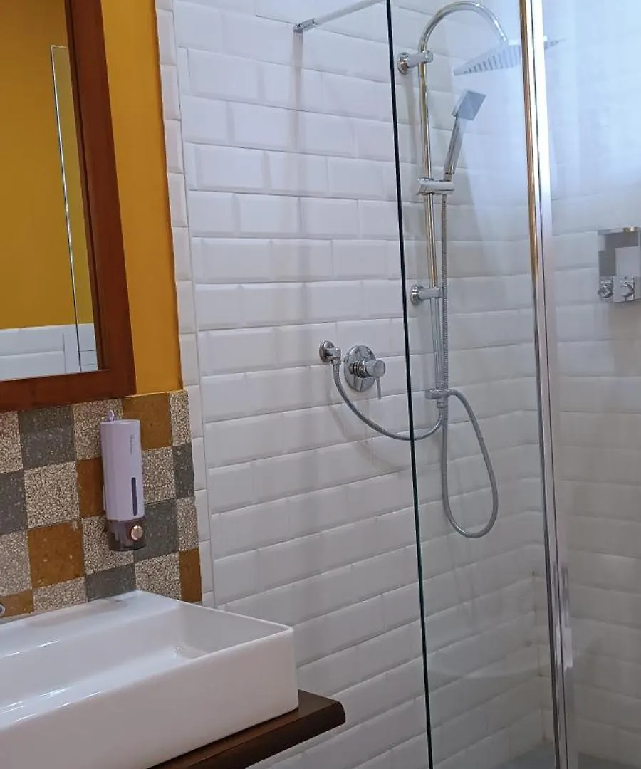Guest house Binario 91 Rooms Palermo Italy