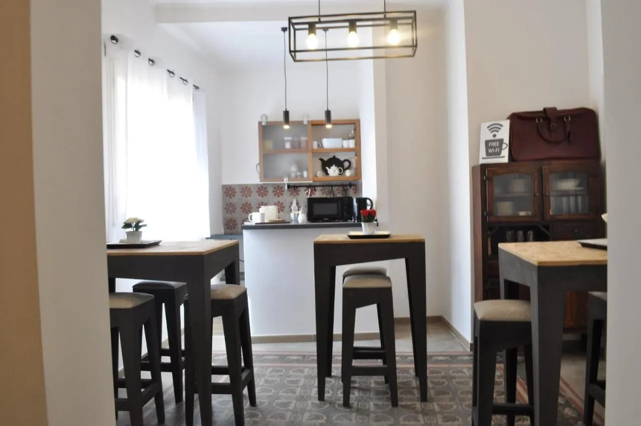 Binario 91 Rooms Palermo 0*,  Italy